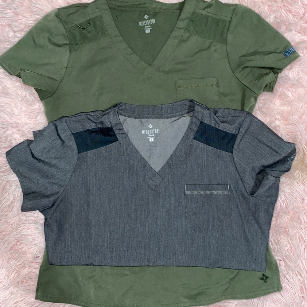 👚 MEDCOUTURE SCRUB TOP 👚